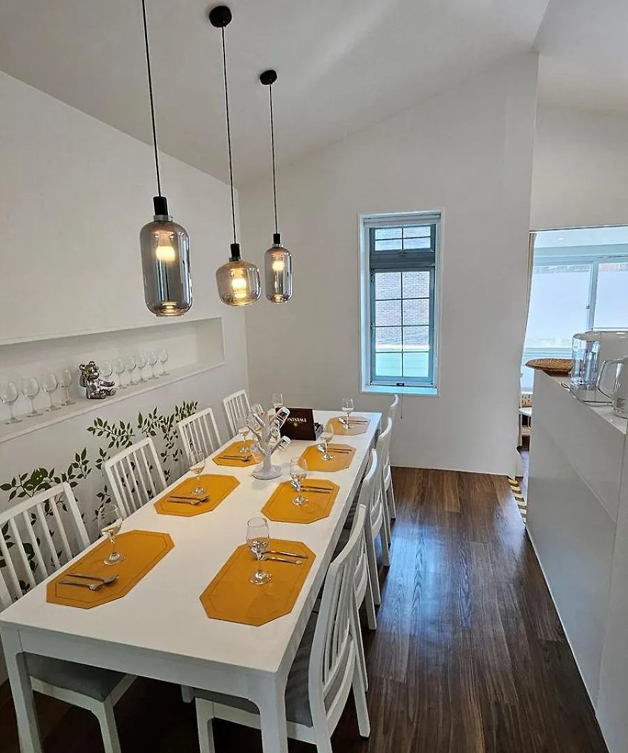 Stay Homnibus Seoul Villa