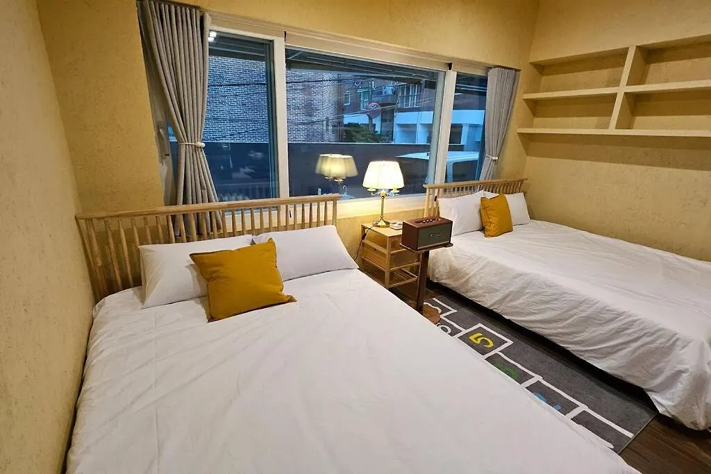 Stay Homnibus Seoul Villa
