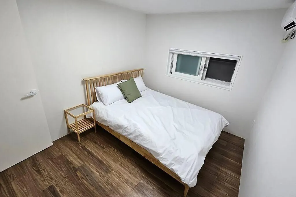 Stay Homnibus Seoul