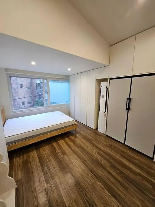 Stay Homnibus Seoul 0*,  South Korea